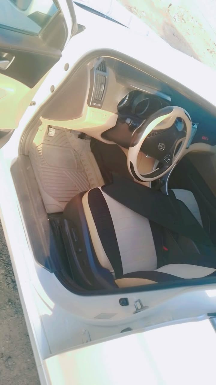 سونات خليجي
موديل ١٣ كفاله فووول مواصفات ماعدا الفتحه اشاير بالمري +مري شفط+شفتات بالستيرن  كشنات كهرباء 

محرك ٢.٤٠٠ دوش حداديه تبريد محرك كير كله كفاله 
السعر ١٢٥ قفل

*********** مكاني الشطره
