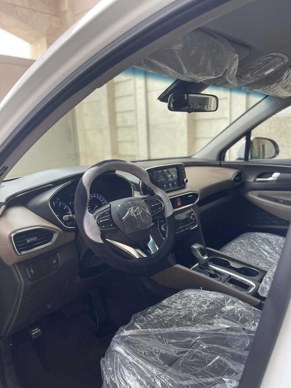 سنتافي 2020 رقم بصره بسمي فول مواصفات اربع كامرات مكينه 6 كشنات كهرباء باب خلفي كهرباء السنويه مجدد ورقم جديد ومميز مكاني بصره الشراي يتصل ويدلل انشالله سعر مناسب ***********
