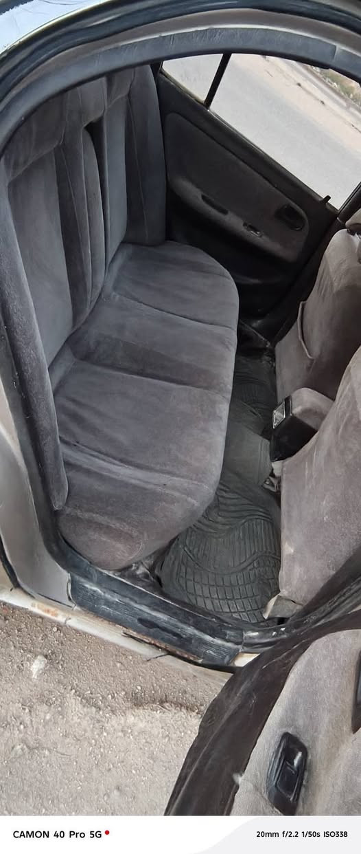 السلام عليكم كراون كورله 94 للبيع السياره جاهزه كير مكينه بل كارتون (ضفير جديده باتري جديد دشبول جديد تبريد ثلج السياره مكفوله فقط جاملغ امامي بيه دحجه مكان السياره كوفه شارع المعمل السعر50 مجال بصيط حك الجيه الرقم ***********
