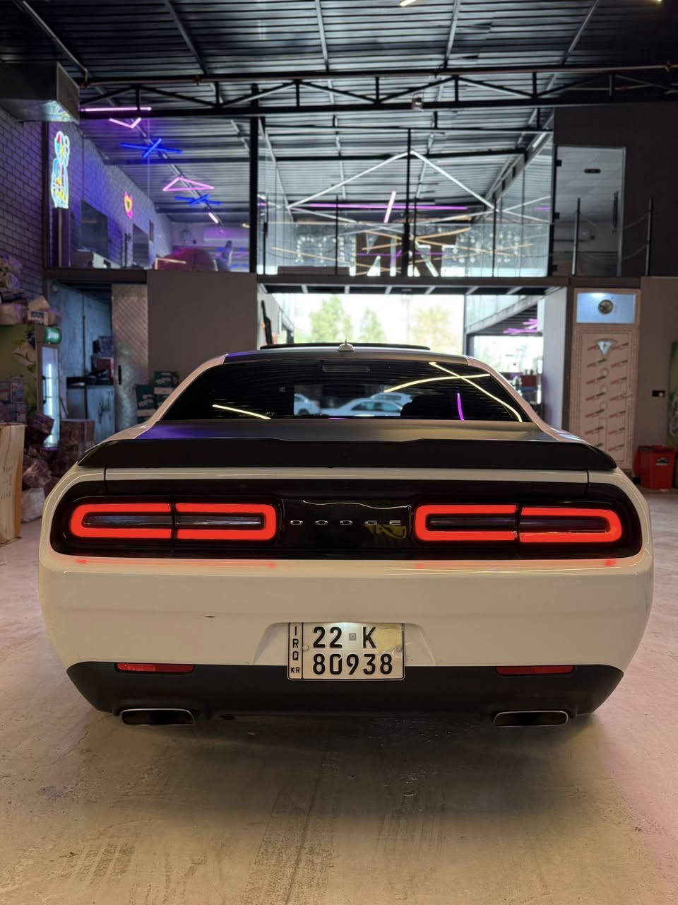 جالنجر شيكر موديل 2022 رقم اربيل
السيارة ماشية 24 ميل فول مواصفات 1/1 
السيارة بيهه قطعتين 
جاملغ تبديل 
والبنيد مبدل لون 
السيارة مبرمجة يم ايكل وصاعدة داينو والفايل الي عليهه كلش حلو والسيارة كلش قوية وبعدهي جديدة وبحالة الوكالة 
سعرهه 245$ وبيهه مجال للشراي والي يشوفهه غالية يارب يحصل الاحسن منهه بلسعر الي يعجبة 
العنوان بغداد
رقمي ***********
