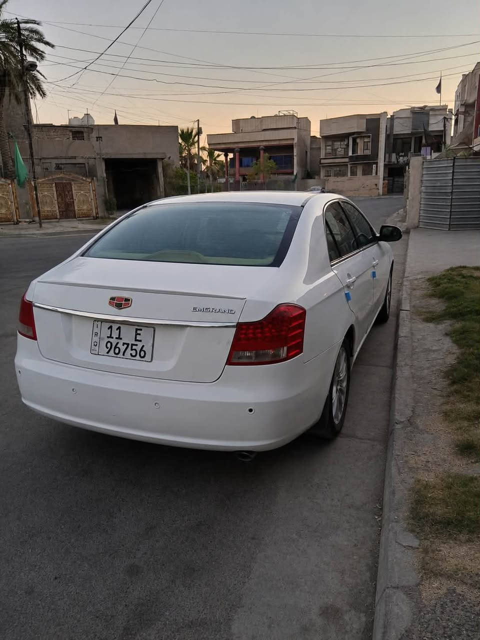السلام عليكم
للبيع جيلي إمكراند EC820 موديل 2012

📍 رقم بغداد 

💰 السعر المطلوب: 60 ورقة وبيها مجال مكاني بغداد 

* محرك قوي وناعم

* كير أوتوماتيك

* تبريد ثلج

* فتحة سقف

* ⁠داخل نظيف ومرتب

* السيارة نظيفة جداً استخدام شخصي

* محرك، كير، خير من الله 

* ⁠مصبوغة السيارة احزام جمالية

📞 للاستفسار ***********
