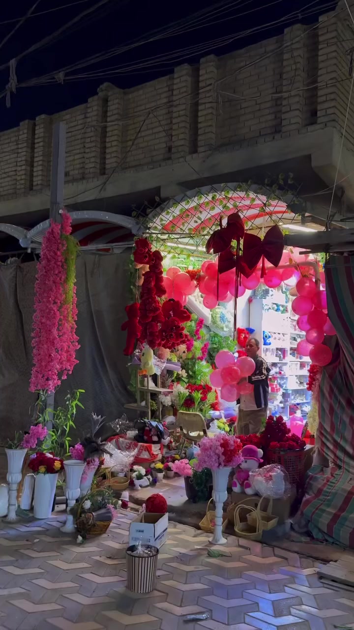 أجمل محل #ورود وهداية بلقاسم يم ابو مهدي
رقم المحل : ‭٠٧٧٢ ١١٣ ٧٤٤٧‬ 😍🤍
