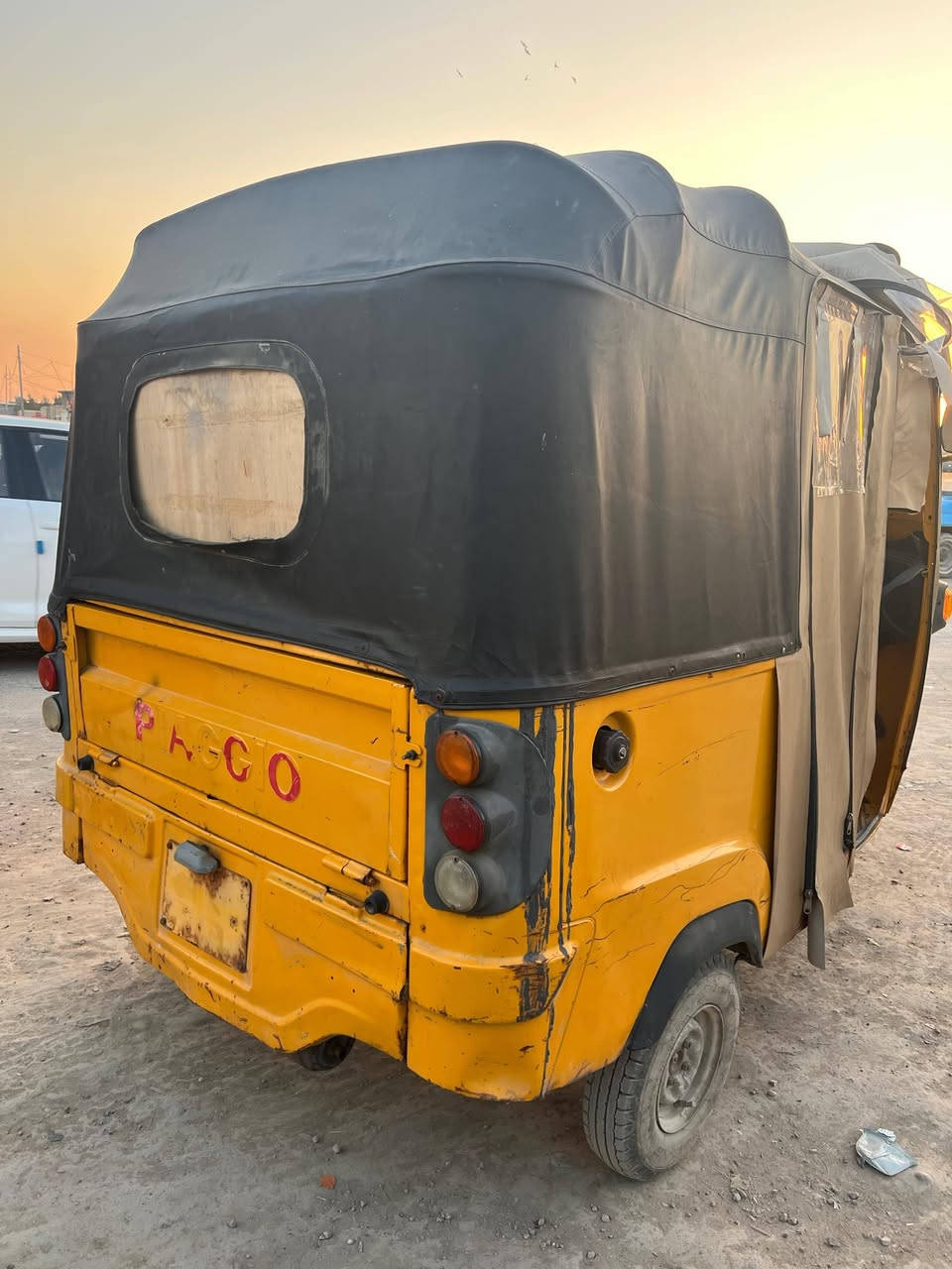 سلام عليكم تكتك بياجو موديل 17 اوراق كاملة بيها فلنجات مال باجاج ويل باجاج تایران جوبلس سعر واحد  1300 بيها مجال حك الجيه

مكاني واسط قضاء الصويره
***********
متواجد تليفون
