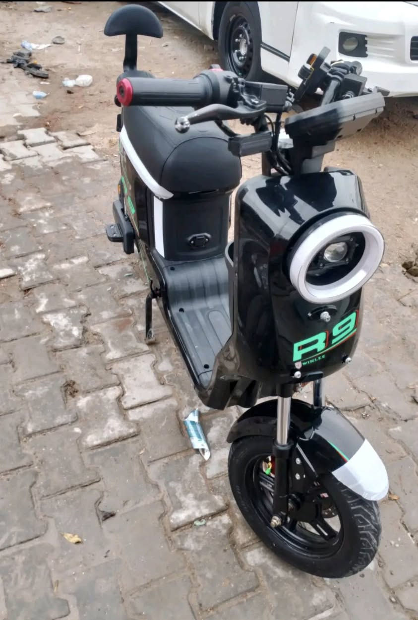 السلام عليكم دراجه R9البيع مديل 2026 كامله من كلشي بطاريات 32 وبصمات2 وسويج2 وكارت شاشه وغراضه كامله مكاني بصره قبله حي القائم وسعر 515 وبي مجال ولاستفسار ***********
