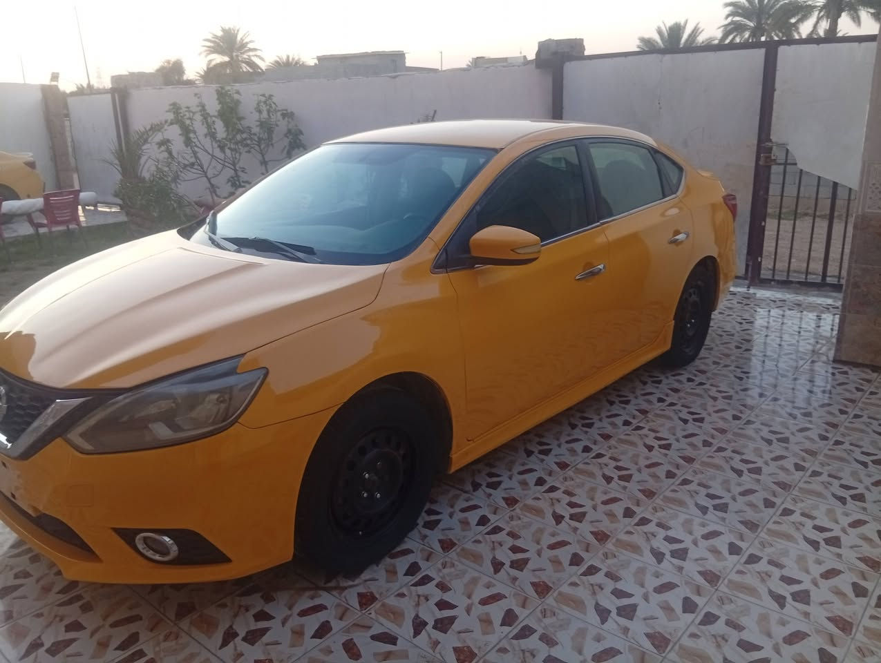 نيسان سنترا 2019واردامريكي صدرجديد اليوم طلعتها من الصبغ افريز جديد كامله مانقصها شي رقم بغداد للبيع رقمي ***********الشري يتصل السعر 115
