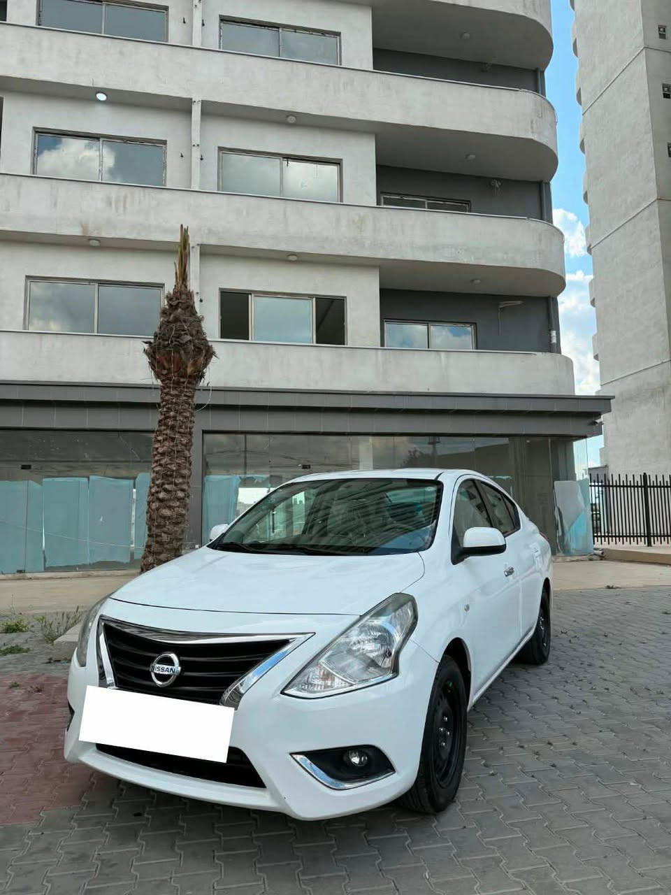نيسان صني  
هندي اصل  پليت زرگة 
موديل 2021
ماشية 140 الف 
سنوية و هزة  2027 جديد   رقم اربيل 
تحكمات ستيرن 
شاشه ايباد + كامرة 
 بلاجكتور  و جناح بيلادي 
تخم تايرات جديد 
صدر جديد.  
گير و محرك بشرط  
سيارة بدون صبغ كفالة 
بدون حالوب 
فقط بيها شبر تعديل بارد 

كركوك رحيم اوا 
***********
سعر 106 و بيها مجال قليل كركوك, العراق
