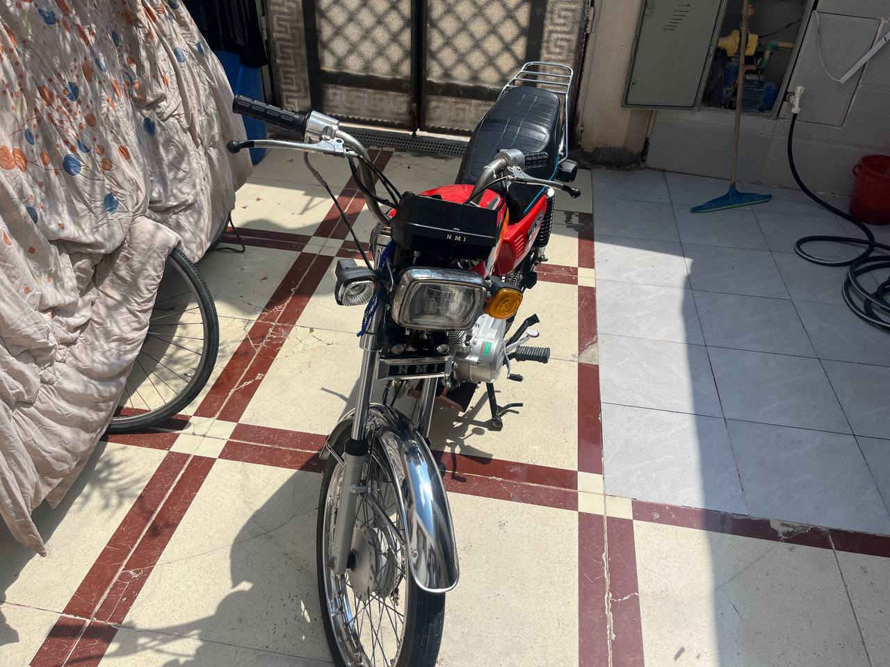 سلام عليكم دراجه ايراني تعمير جديد مكينه ناعمه كهربائيات شغاله موديل 19مال مزاد بس تارخها فايت ننتضر يجي كتاب من وزير الداخلي وتمشي بعاملت الترقيم مكنه القرنه الشرش السعر700قفل


**إذا كنت صاحب هذا الإعلان وتريد حذفه لأي سبب، رجاءا أرسل رسالة إلى الدعم الفني**