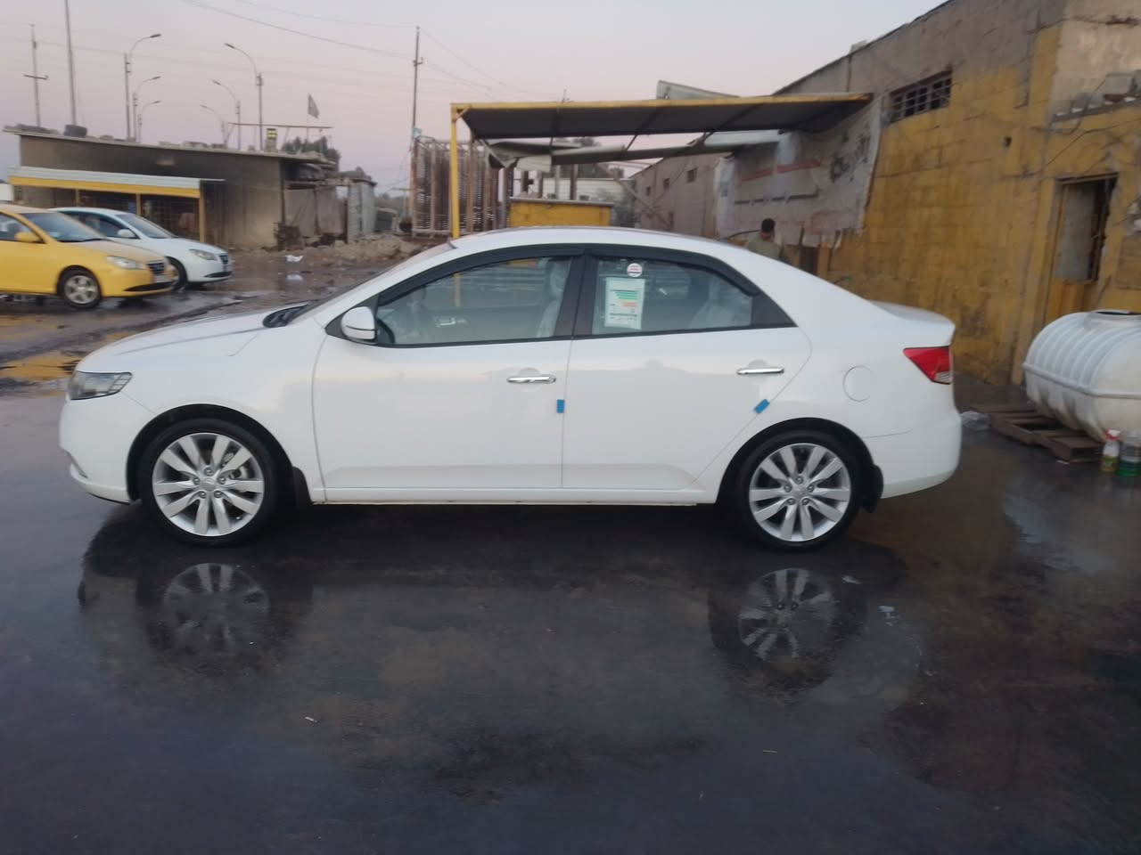 سلام وعليكم للبيع سيراتو خليجية موديل 2011 سياره جديدة مكفولة كفاله عامه من كلشي رقم سليمانيه بسمي تحويل ثاني يوم لسعر 116 لهاتف ***********علمن 
مكلف بنشر مكاني بابل جبله
