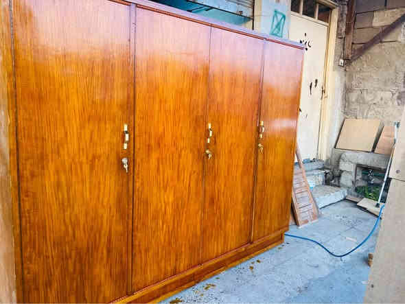 قنصور اربع ابواب نظيف السعر ١٣٠ للاستفسار *********** موصل
