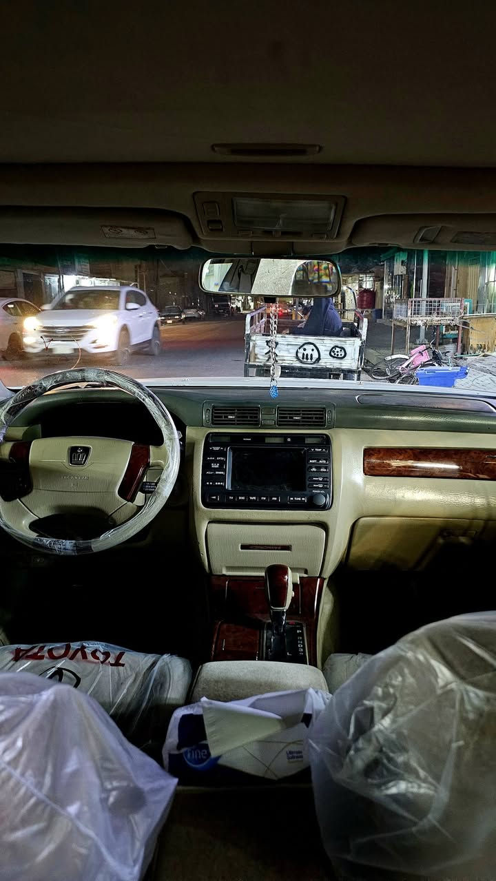 ملكه فول مديل 2002 محرك فيفي تي  رقم نكليزي مداور ثاني يوم راعيها بالنجف بيهاالعتبه الي بين البيبان مبدله فقط  مكانها بالنجف السعر 130 وبيها مجال رقم الهاتف ***********
