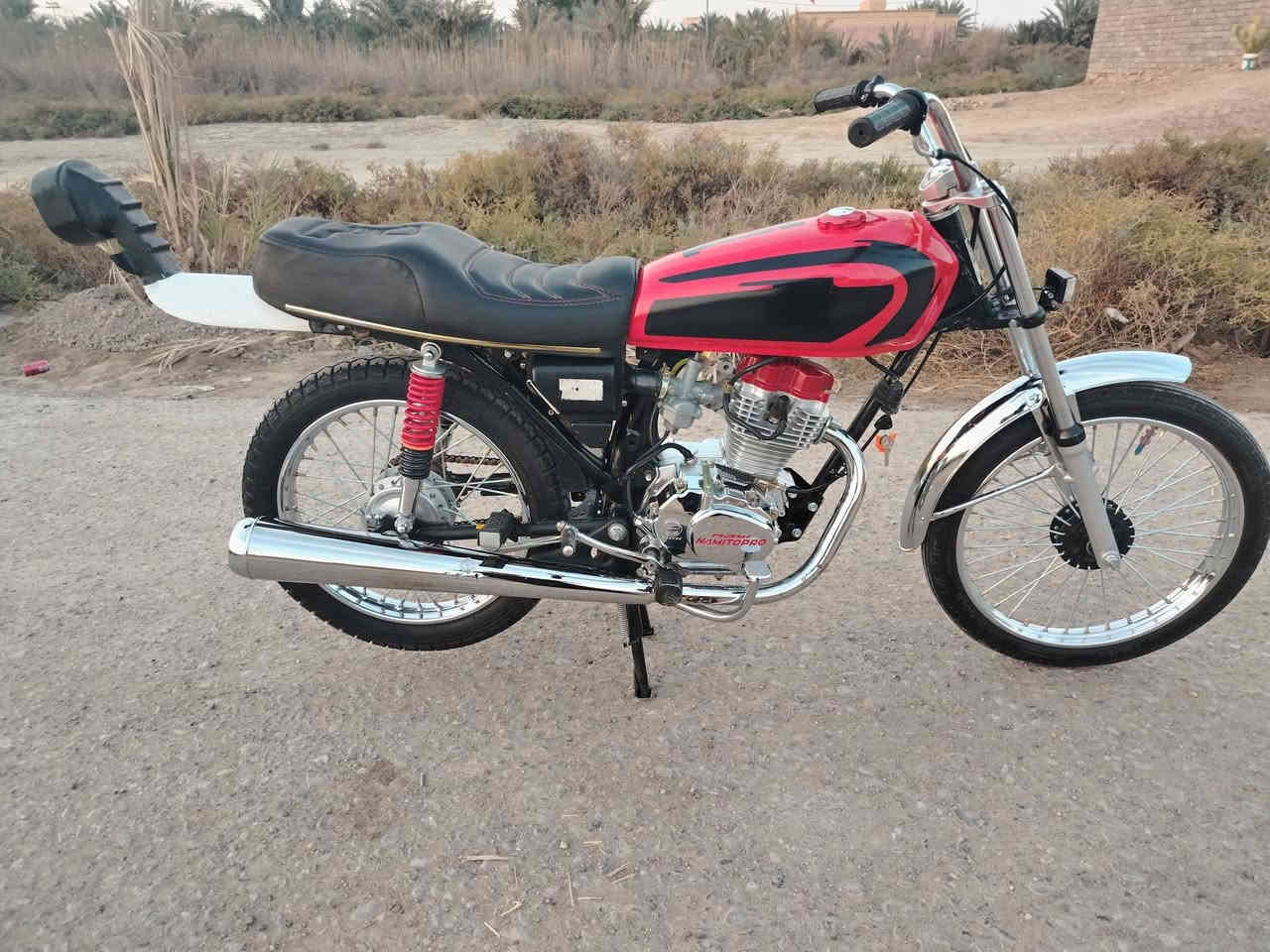 سلام عليكم دراجه تعمير  2025 دراجه جديده وجاهزه من كلشي كهربيات مكينه تيربو  درجه تأخذها ربع ماذب عليها وراق سكنر السعر 850 مكاني البصره قضاء المدينه ام شويج رقم ***********
