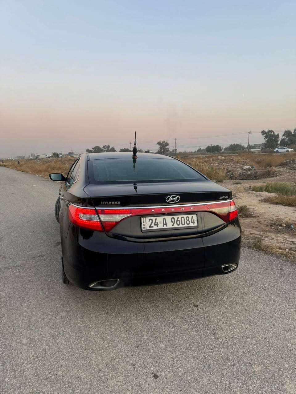 من رخصة لادمن سلام عليكم ازيرا 2013خليجي لون اسود مكينه 6سلندر نص فول تحكماة ستيرن كشنات دتفئه بردات جانبيه+خلفيه بلاد داخل لونين اسود وبيجي تخم تاير جديد 
السياره مكفوله من الدعاميه ل دعاميه السياره خير من الله 
ترايك بصره السعر 130ورقه لاتصال ***********مكاني بغداد
