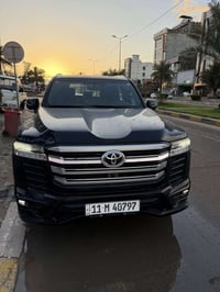 لاندكروزر GXR • ٢٠٢٥ • رقم بغداد