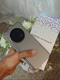 Tecno Camon 40 Premier: الذاكرة ٢٥٦  رام ١٢  كامل ملحقات للبيع أو مراو...