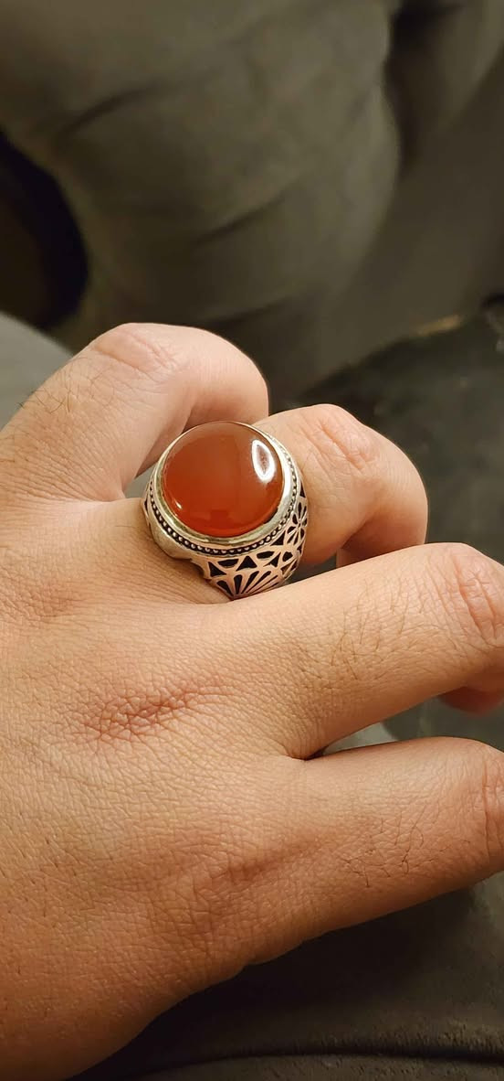 العقيق الاحمر اليماني الطبيعي 💯💯
صياغة يدوي ثقيل توقيع ( عباس ع)
قياس الخاتم ٢٥ بغداد, العراق


**إذا كنت صاحب هذا الإعلان وتريد حذفه لأي سبب، رجاءا أرسل رسالة إلى الدعم الفني**