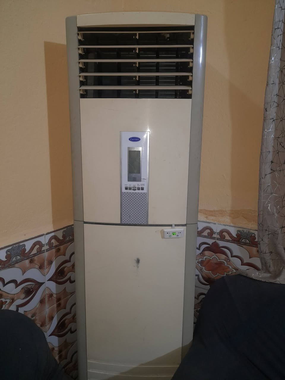 الحافظ 3 طن السعر 800 
الكارير السعر 700
الحاره توب كول كمبريسر بلادي منصوب حاليا مو صيني ناصرية مركز ***********
