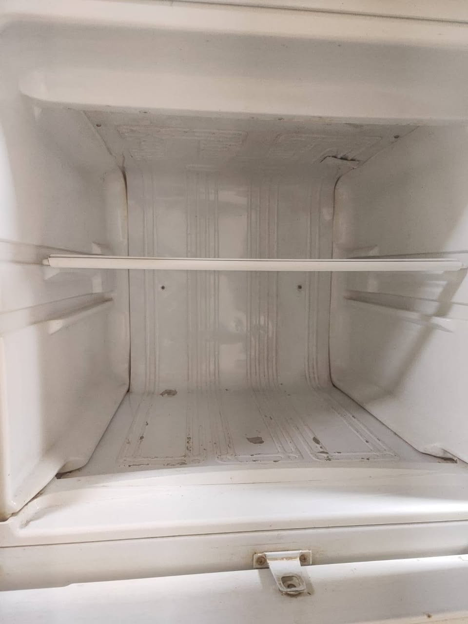 ثلاجة كونكورد ام التفاحه أكبر حجم
على الفحص 
للستفسار 
***********
