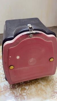 صندوك دلفري البيع نضيف ب ٣٥ ألف   07780271810