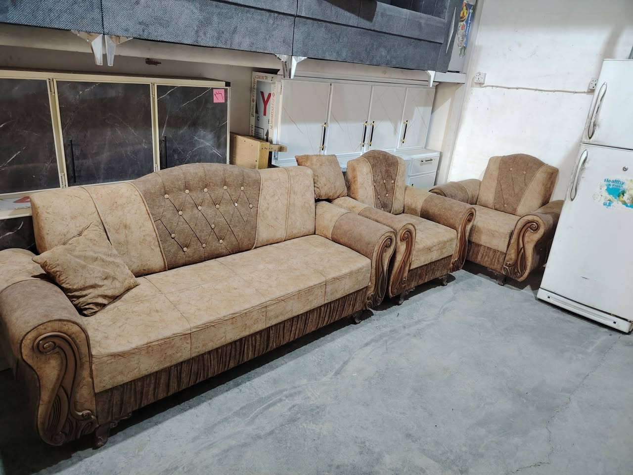 السلام عليكم احبتي 🌷 بيع وشراء ومراوس🌷 كافه الغراض المنزلية العنوان شهربان قرب❤ جسر الانكليز مدخل سريحة ***********🌿 بدارة خالد التميمي 🌹 مزاد الجوادين قضاء المقداديه 🌿يوجد خدمة توصيل فقط داخل ديالى
