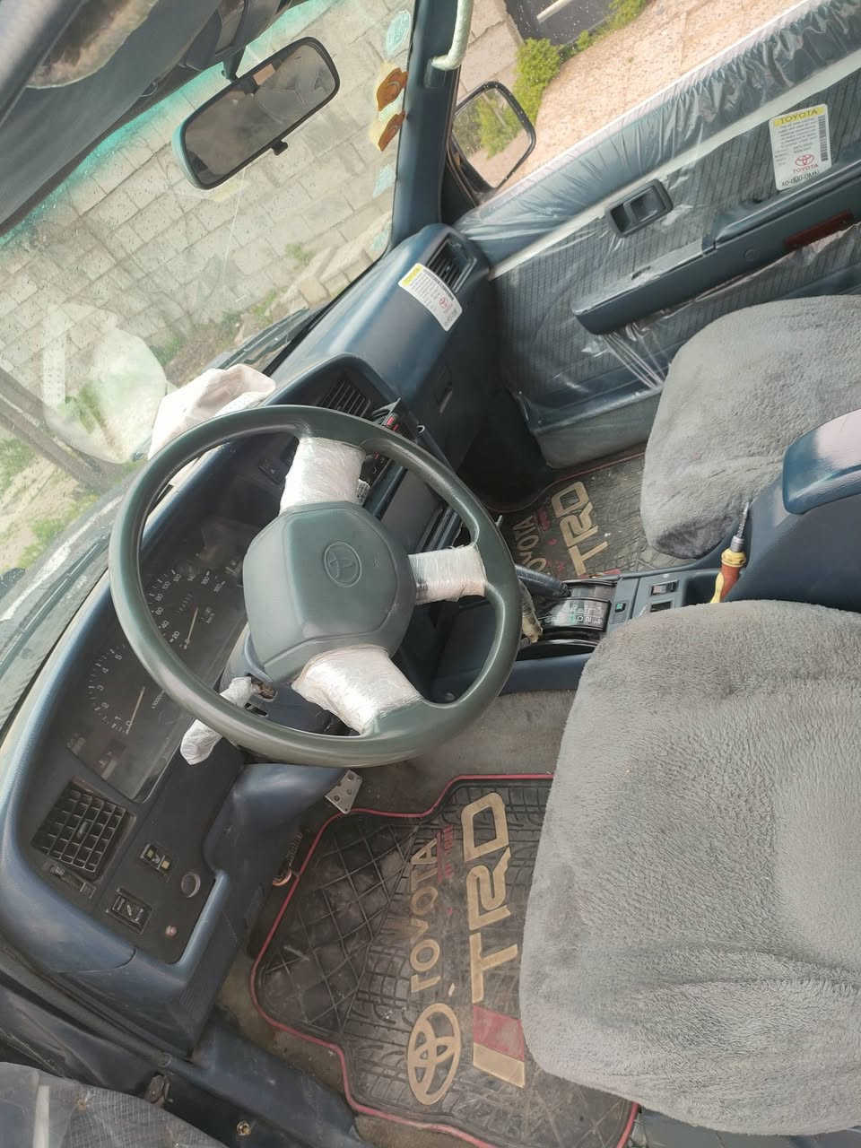 تويوتا رنر 1992 تحويل كير محرك بطه 2500 السيارة بلاد كهربائيات شغالة السعر 38 مراوس حسب القناعة


**إذا كنت صاحب هذا الإعلان وتريد حذفه لأي سبب، رجاءا أرسل رسالة إلى الدعم الفني**