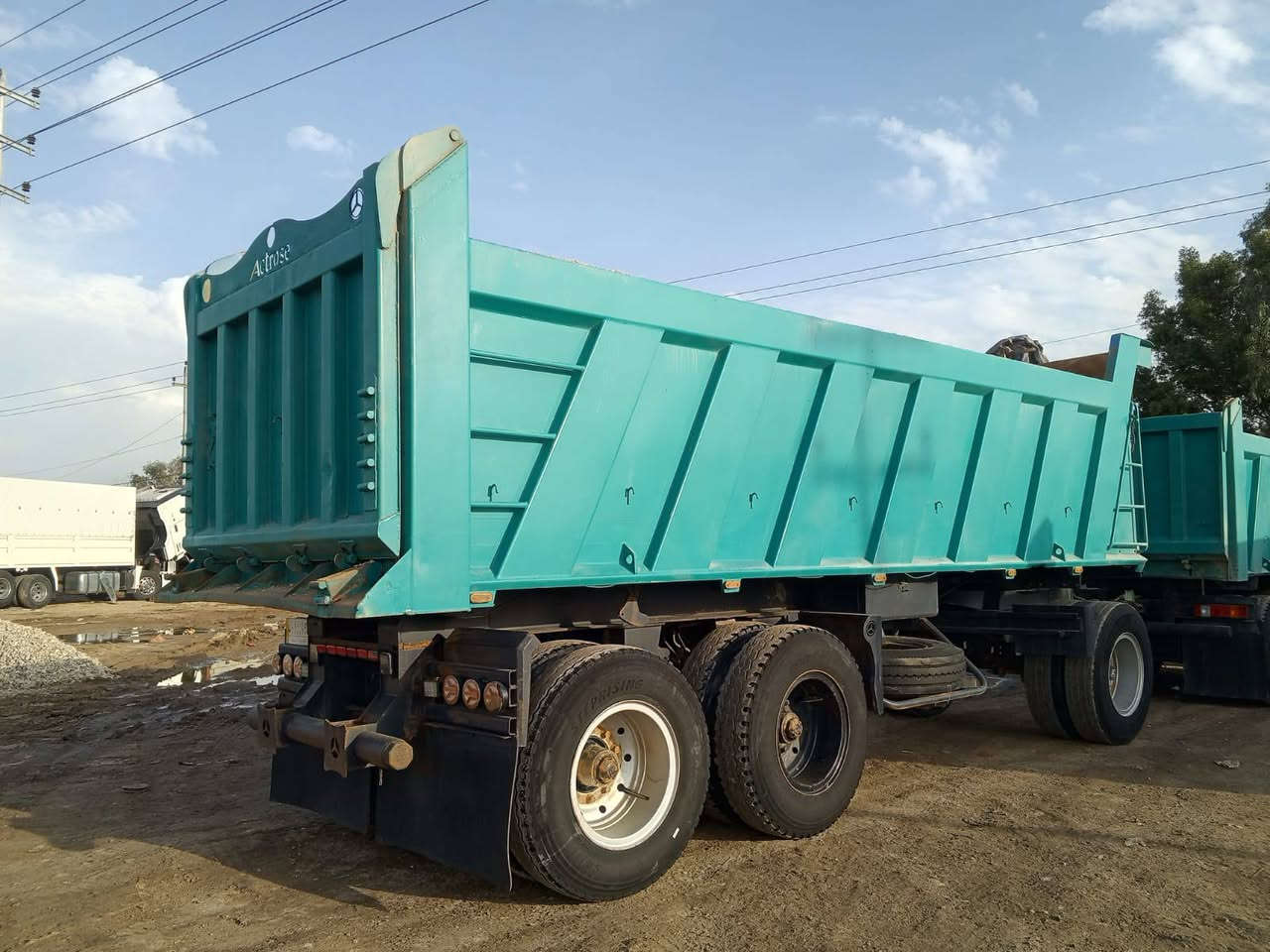 البيع مقطوره مايلر طول 725دناكير 16شاصي 16 تخم تاير مقطور خير من الله الف ماذب عليهة كبل شقل حداد نجف عبودي وأمين عام 2019/@***********ذرعتهة 22متر صفاح 140وزنهة 11طن
