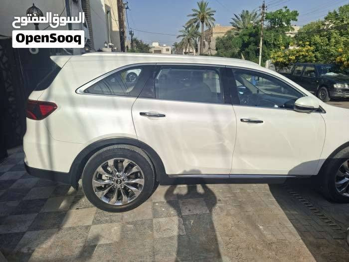 سورنتو ١٩ شركة الدولية على ايدي من الشركة
٦ سلندر.فول مواصفات. بانوراما.كشنات جلد.جنطة كهرباء

ماشية ٨١ الف

بيها اماكن بارد مكفولة من الصبغ والحادث

السعر ٢٣٠ ورقة

مكاني بغداد حي العدل

***********
