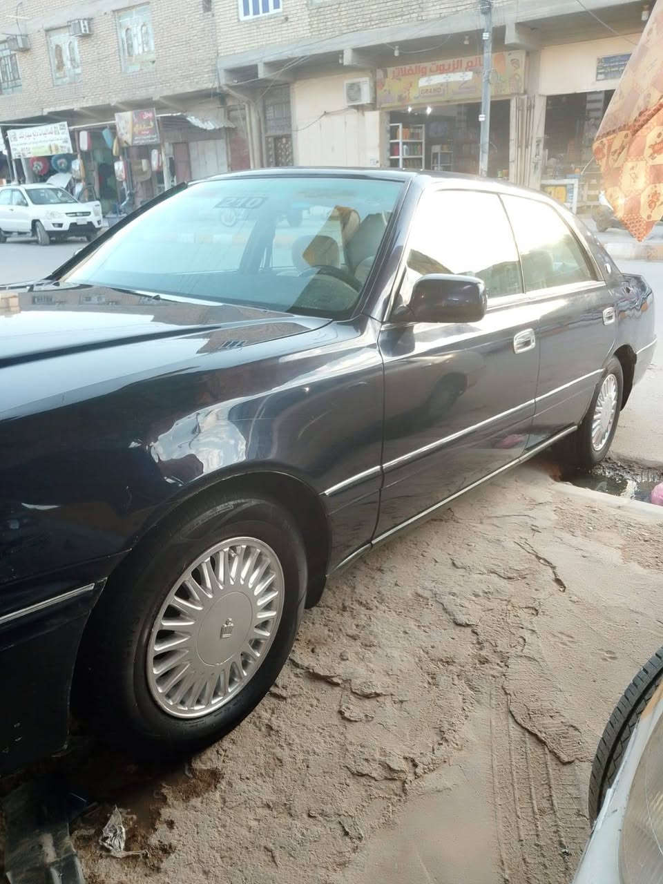 سلام عليكم
راس الثور افلات مكفولة وجاهزه رقم انكليزي بصره راعيه بل شطره مكينه كير حداديه جديده تبريد منضومه جديده حداديه جديده مكينه ٣٠٠٠ فيشتين 
السعر ٨٣وبيه مجال قليل مكاني بل شطره للبيع فقط بدون امراوس ولا اقصاد بيع نقد نقد هاتف ***********
