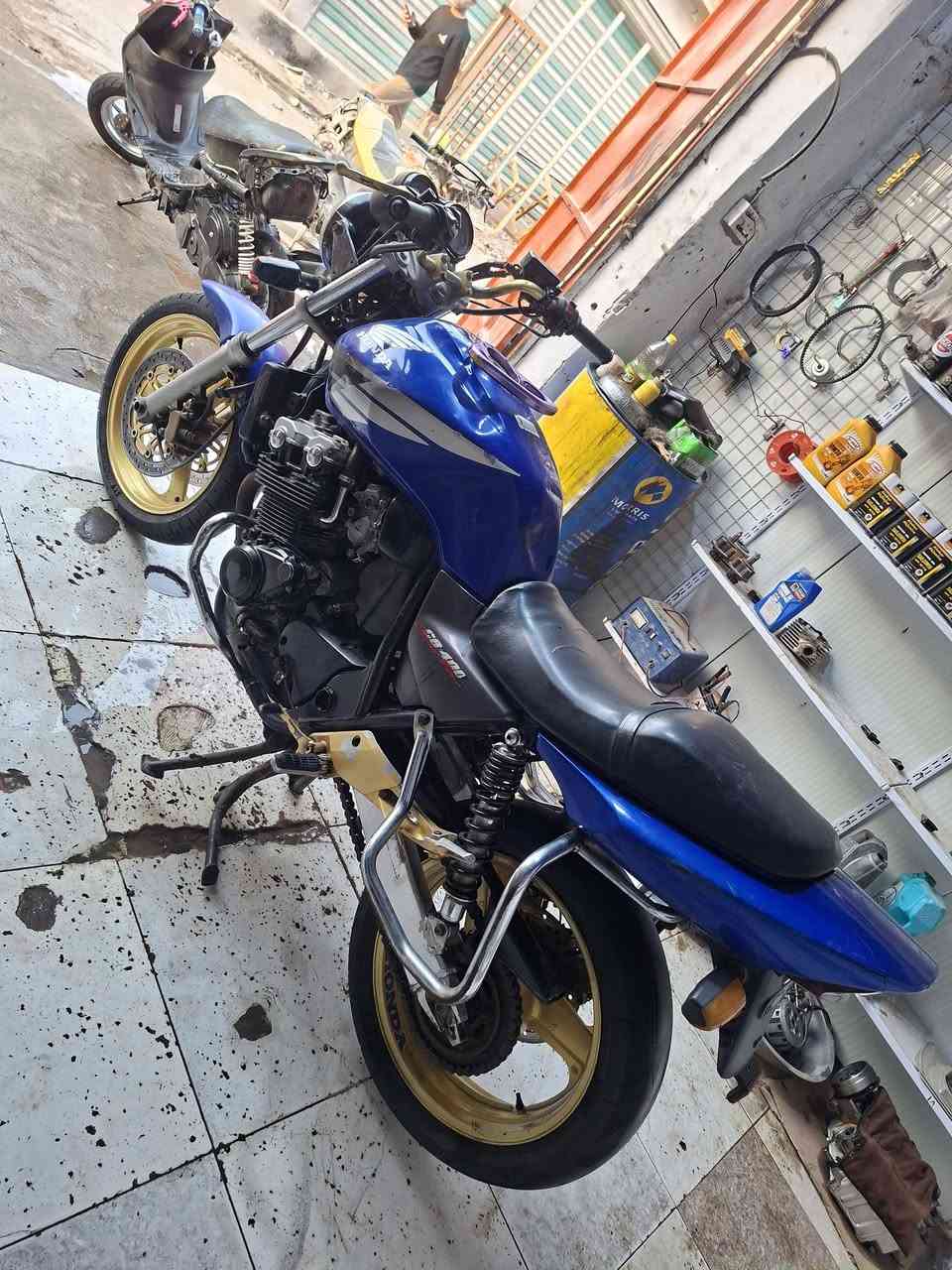 سلام عليكم سيبي جيل الثاني البيع كفاله عامه درجه مامفتوحه كله شغاله الشراي بيه خير ويدلل وهاذه رقمي *********** مكاني ناصريه سوق الشيوخ درجه بدون رقم
