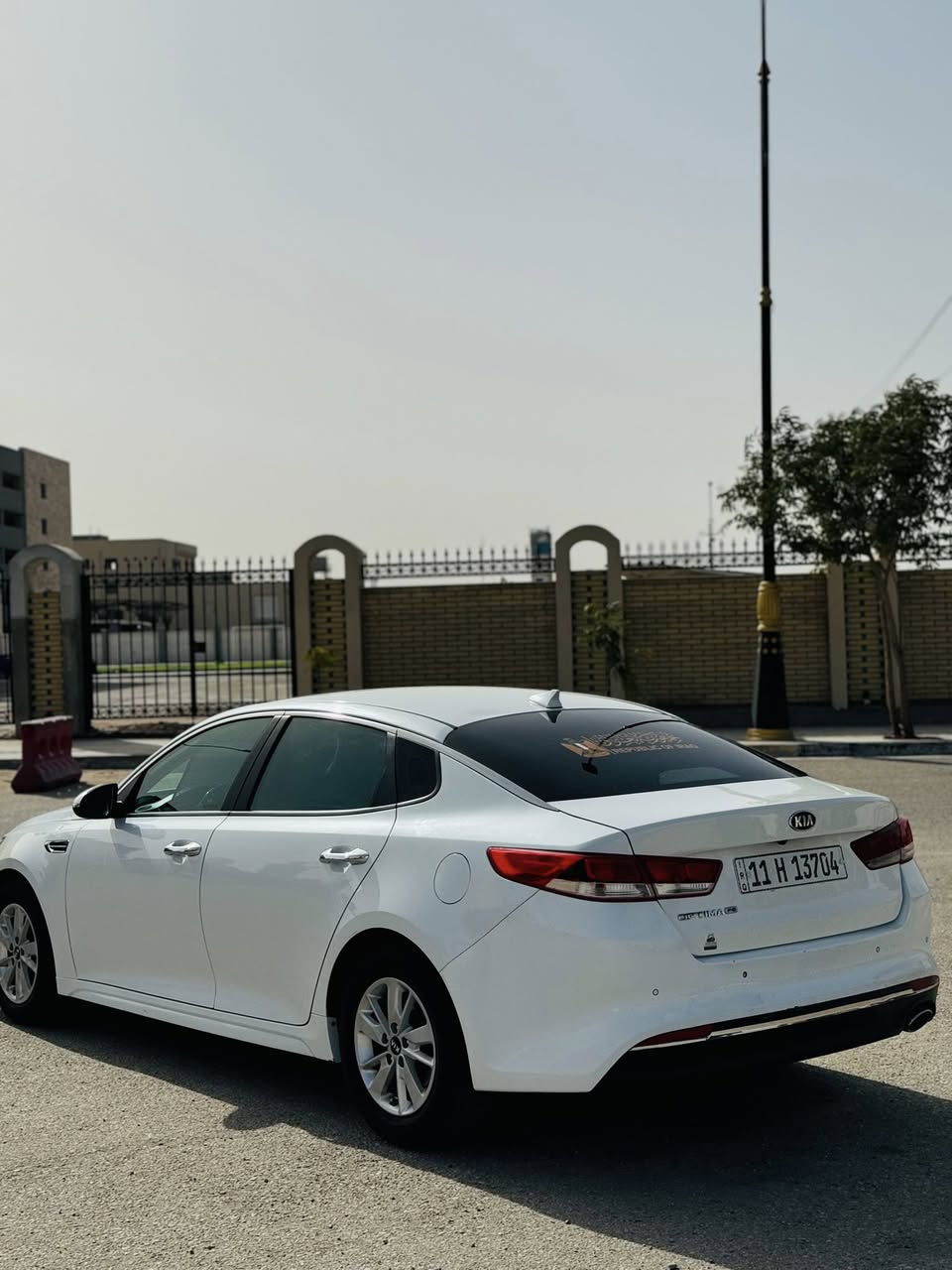 كيا اوبتما 2018 وارد امريكي السياره حادثها بامريكا دعاميه اماميه فقط وب العراق صبغ قطعه ونص السياره بأسمي ونضيفه + سونار موجود والشراي يتصل ***********
