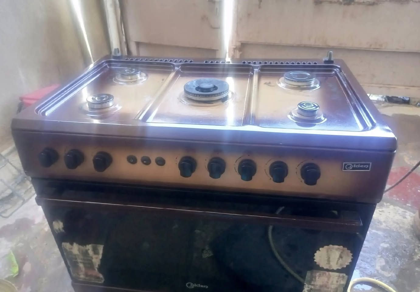 السلام عليكم ورحمة الله وبركاته
توفر لكم خدماتنا صيانة موقعية لكافة انواع الطباخات والافران داخل المنازل 
فقط اتصل ونجيك للبيت
 
يتوفر واتساب
***********
