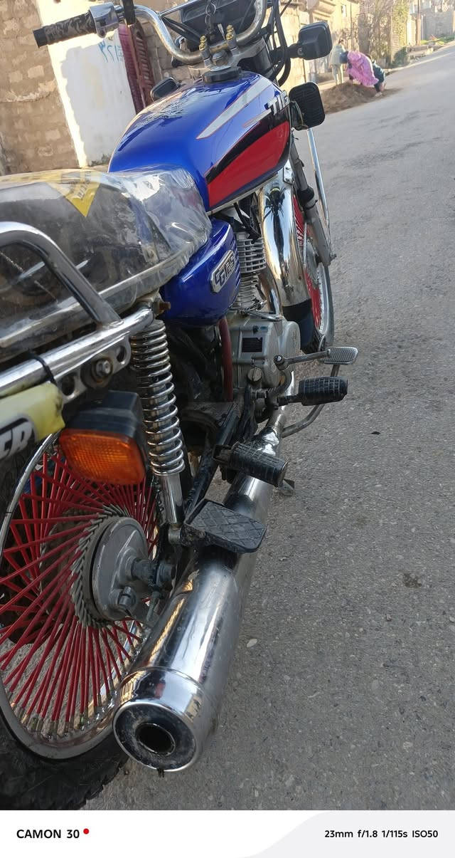 السلام عليكم ماطور للبيع 2020 السعر 400 وبي مجال استفسار على الرقم***********
