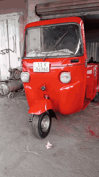 انوع تكتك وسيارت المكان بغداد الشماعيه ***********
