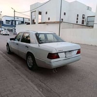 مرسيدس E300 • مكينة جديدة • رقم بغداد