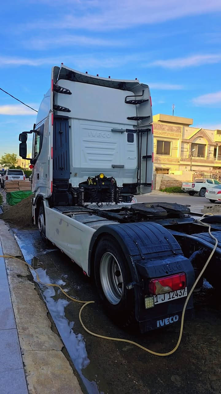 مكلف بلى نشره
للبيع افيكو بس راس موديل2017 مربوطه فلات +  480 كير اتوماتيك رقم اربيل  مكفوله كفاله عامه السعر210 وبيه مجال العنوان بغداد رقم صحاب سياره ***********
