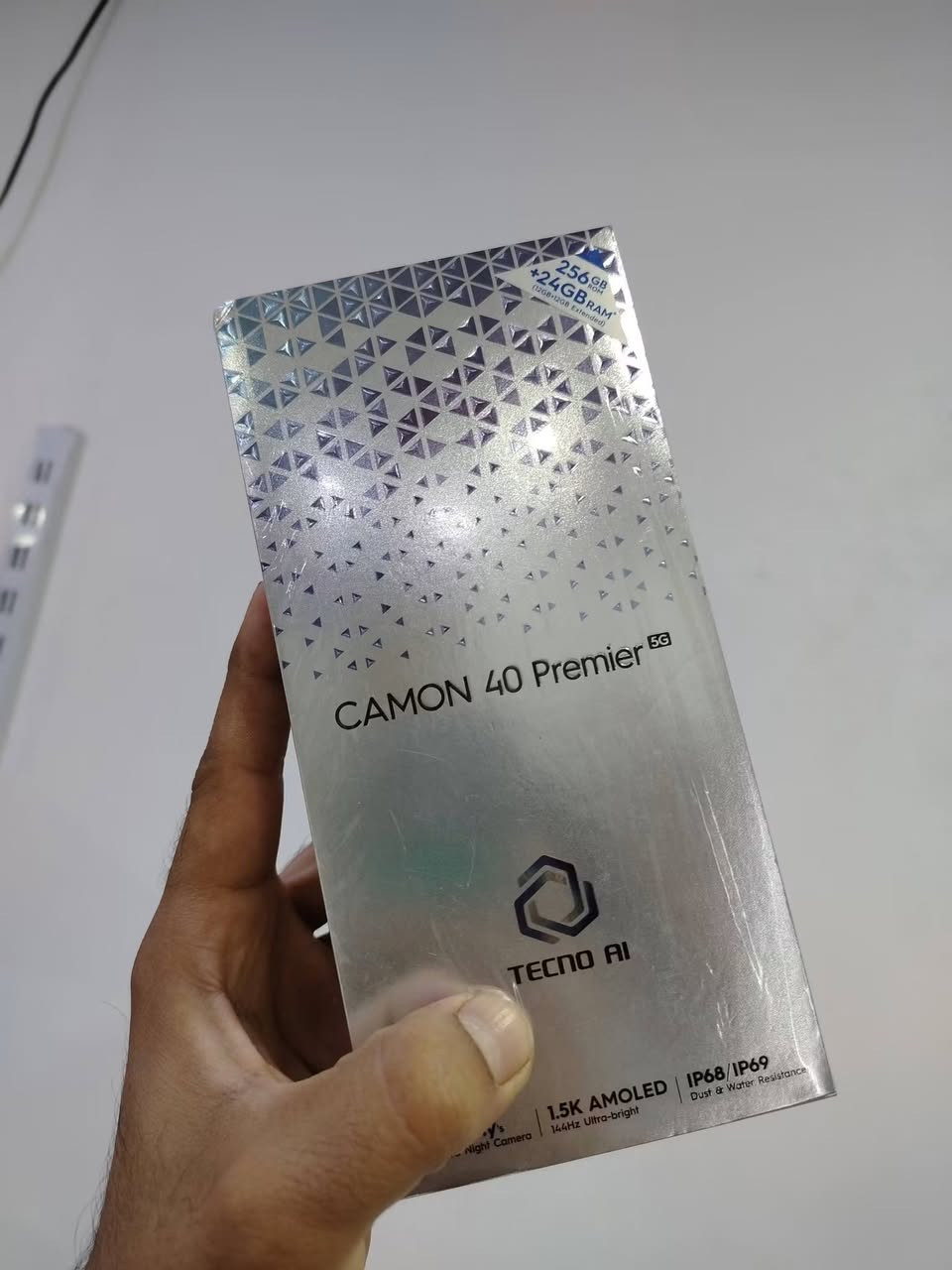 للبيع تكنو كامون 40 بريمر
ذاكره 256 

ملحقات كامله 

نظافه ٩٥٪؜ 

بطاريه 99 

جهاز نظيف وحلو 

السعر 425 الف

مكاني بغداد رصافه
سعر الجديد 575


**إذا كنت صاحب هذا الإعلان وتريد حذفه لأي سبب، رجاءا أرسل رسالة إلى الدعم الفني**
