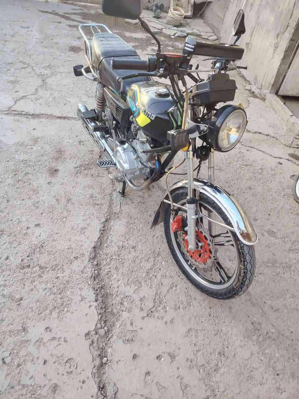 السلام عليكم دراجة سونك مكينة 200 دراجة موديل 2025 مكفولة كفالة عامة المكان بغداد حي النصرر
***********
