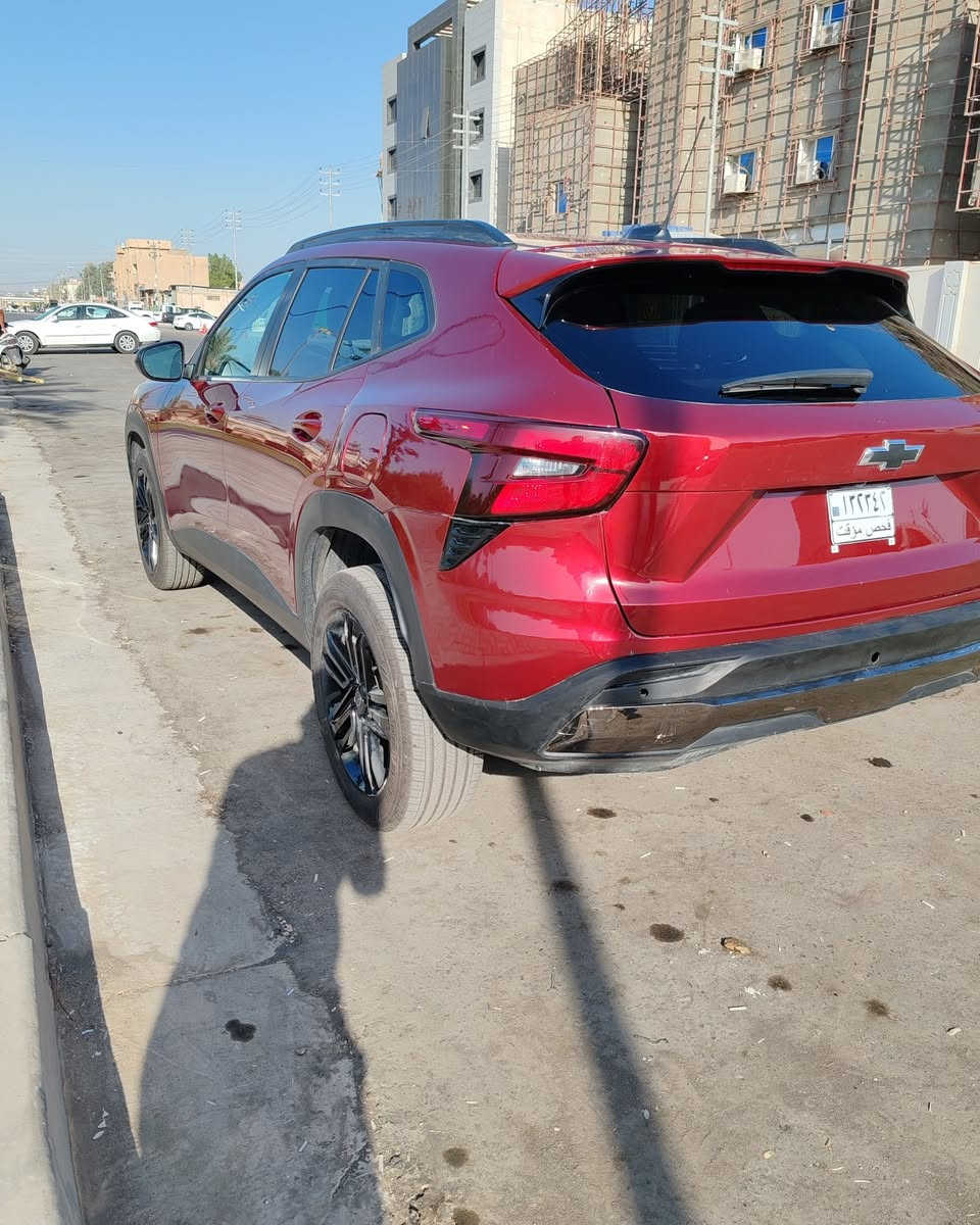 شوفرليت تراكس 2024 اكتف للبيع
الحادث مثل ما موضح بالصور
السيارة مصلحة وجاهزة بدون رقم
المواصفات فوول عدا الفتحة
السعر نهائي  بـــ ١٣٣$ بدون رقم 
للأستفسار التواصل :-
***********
او زيارة مكتب الشارقة لأستيراد السيارات الوارد الأمريكي
العنوان (كربلاء-ملحق التعاون - بداية شارع الملعب الدولي)
