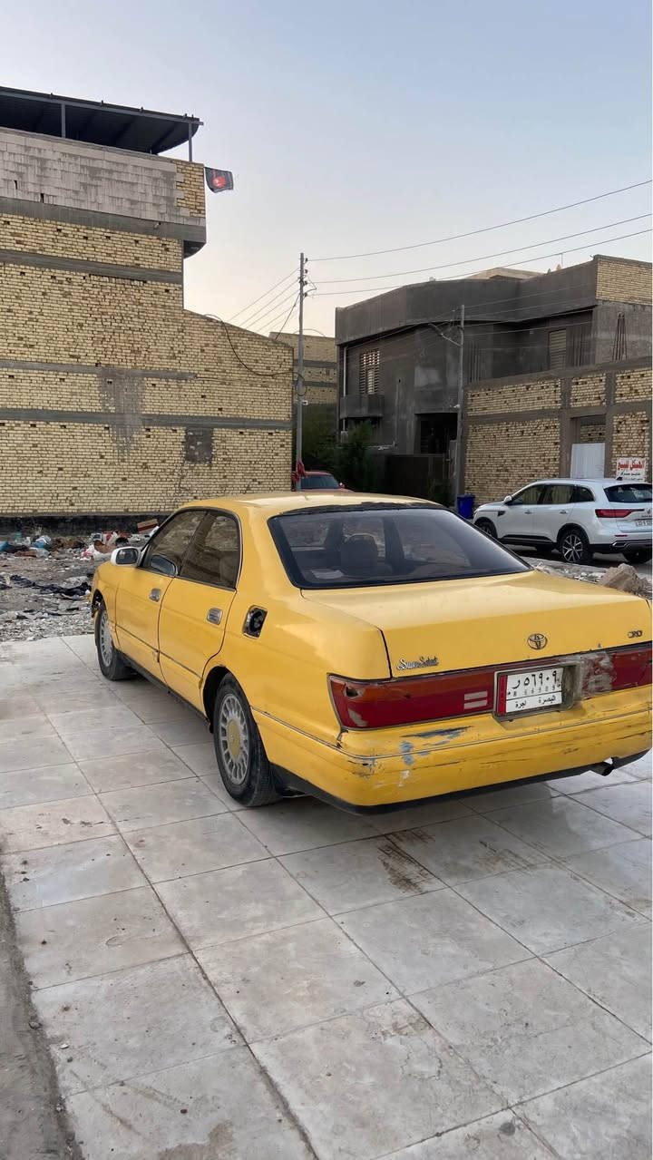 للبيع بطه منفصل مديل 2000 سنويه منتهيه بنهايت 2019 مكفوله كص ونقل وضربه القويه سياره حداده اماميه جديده تخم تاير منضومه بريك جديده كير جديد مكينه بيه تبخير  دواخله جديده بطاين رضيه وتنته مدوشمه 
سعره 25وبيه مجال كلش قليل عنوان التنومه الاكوات شارع ابو مهدي المهندس *********** شط العرب, البصرة

