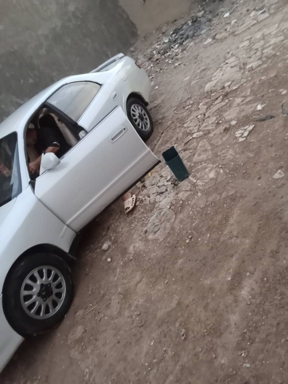 اسلام عليكم شباب شيزر منفصل سياره حلوه كير مكينه مكفوله  مكفوله من الكصه ولعيب الشرعي مكانهى بغداد  رقمهى انبار اب 42وبيه مجال ‏‪***********‬‏
