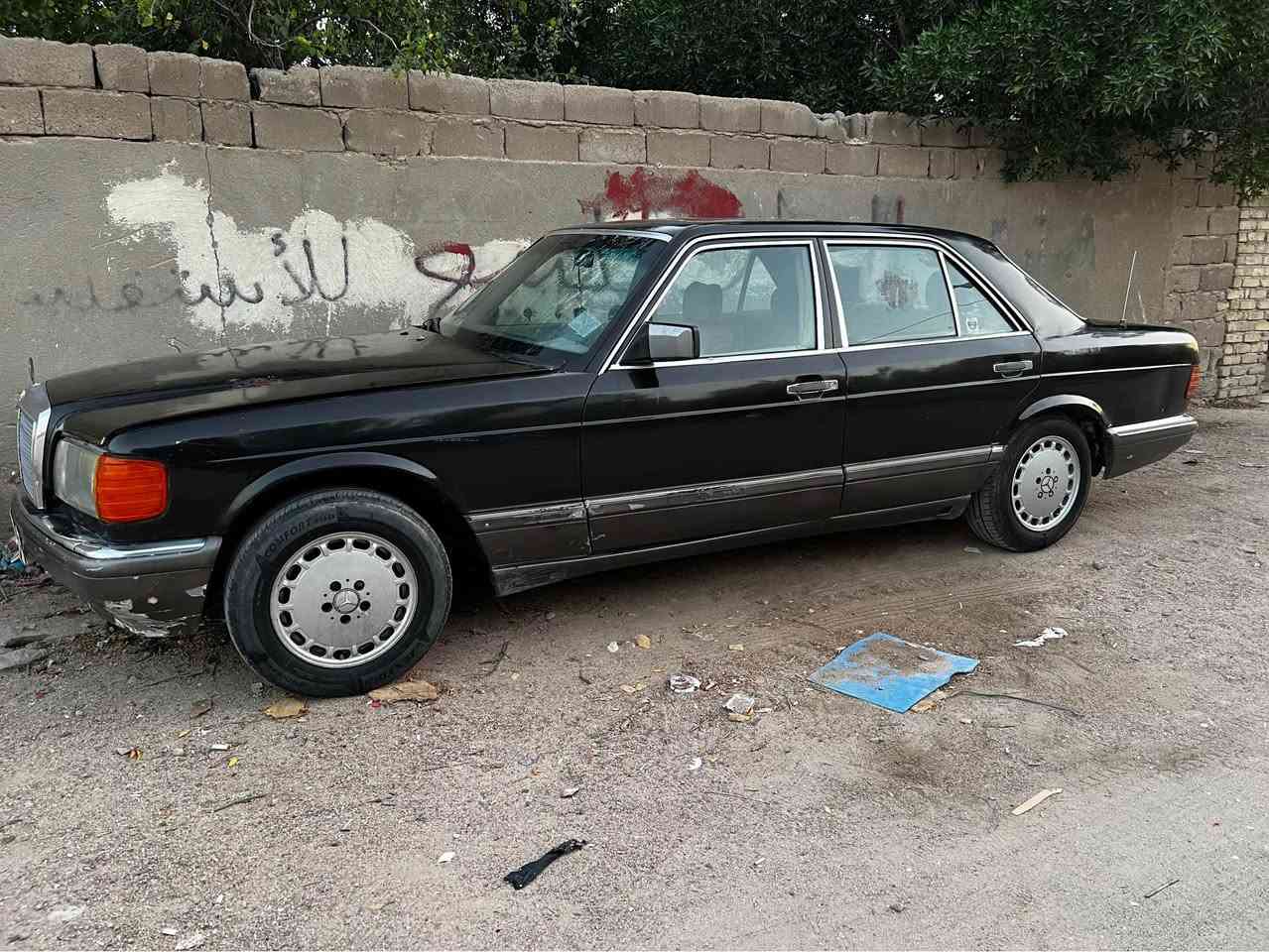 🚗 سيارة للبيع 🔥

📌 النوع: [مارسدس جامبو ]  
📆 الموديل: [88 رئاسي ]  
🎨 اللون: [اسود كذاب ]  
⚙️ المحرك: [محور 3000 vvt]  
🛣 الممشى: [عدد الكيلوات]  
📄 الأوراق: [ رقم انبار مكفوله بس راعيها ماعرفه سنويه منتهيهه مشروع وطني كفاله من سرقه ومن الامور القانونيه ]  

✔️ محرك بي خيط تبخير   
✔️ تبريد شغال   
✔️ داخلية نظيفة  
✔️ استعمال شخصي  
✔️ جاهزة للفحص تجي وتشوف ب عينك 
تخم تاير كهربائيات شغاله حداديه 70٪؜ 
السياره على ايدي صارله اكثر من عشر سنوات 
غرفه نظيفه موضحه بلصور 

💰 السعر: [35 وبيها مجال ]  
📞 للتواصل: [***********] الزبير, البصرة
