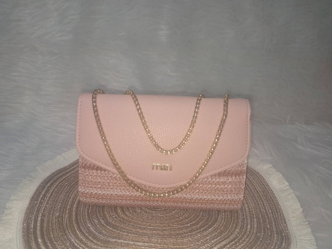 جديدنا لاينتهي بعون الله تعالى 

جنظة نسائية زنجيل 

بشكل جديد ومتميز  وانيق 

متوفر بثلاث موديلات 

بعدت الوان 

السعر 4000 أربعة الف دينار فقط 

العنوان عانه 

حي النصر خلف جامع احمد مكي بدايت مدخل سوق الثالث قرب

 أسواق البركة


**إذا كنت صاحب هذا الإعلان وتريد حذفه لأي سبب، رجاءا أرسل رسالة إلى الدعم الفني**