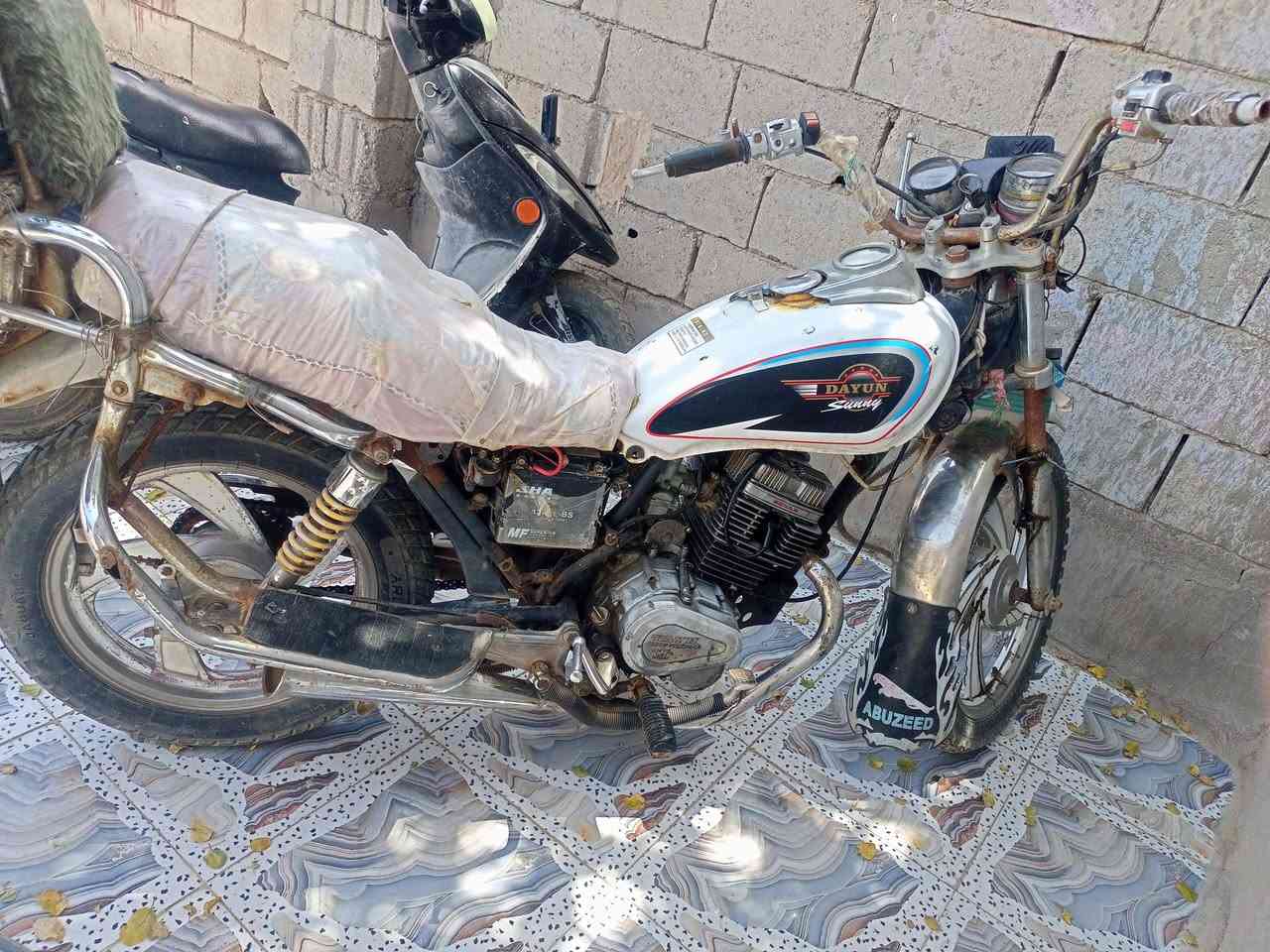 للبيع السعر 250 مجفته غراض اصلي كلها سلف وهندر سنويه بس صاحبها مااعرفه ابيع كلك اعتبرها ***********
