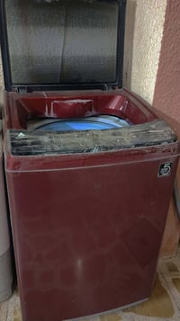 غسالة اوتوماتيك • ١٢ كيلو • نظيفة