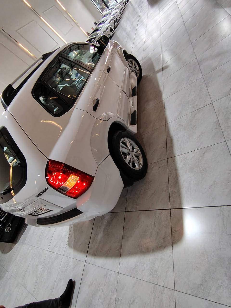 تابعني كل يومين انشر سيارات
مكاني اربيل
***********
***********
توسان موديل 2009 خليجيه
محرك حجم 2000 مامفتوح سبيرها بعد شركة
بيها شبر صبغ والباقي مكفولة كفالة عامه من الصبغ
السيارة جديده برغي مامفتوح بيها
تابع الصفحه يمعود ماراح تخسر شيء
السعر 123 وبيها مجال قليل
اتصال فقط اتصل وتدلل
