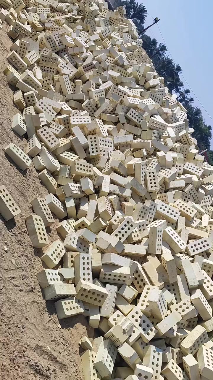 🧱 طابوق جمهوري درجة أولى – خالي من الأملاح 🧱
✅ جودة عالية – متانة مضمونة – مواصفات مطابقة
📦 الكمية: 8000 طابوكة + زيادة 250 طابوكة مجاناً!
📍 الموقع: مجمع النهروان
🚚 توصيل إلى كافة المحافظات

📞 للاستفسار والطلبات:
***********

اختار الصح… اختار الطابوق الجمهوري 💪
