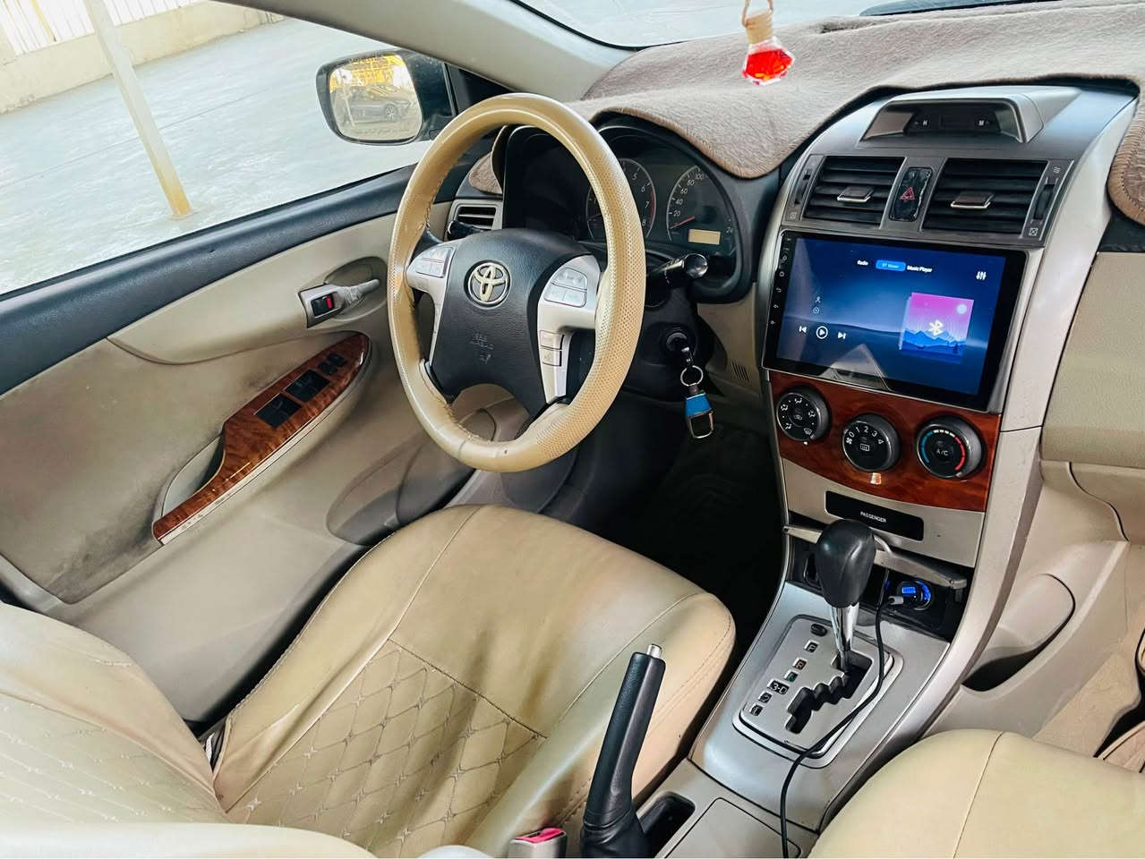 سلام عليكم 
سيارا تويوتا كورولا موديل 2011وارد خليجي 
سيارا بي دون صبغ مكانين تعديل بيها فقط
گير محرك شرط 
بسمنا سنوي هزا رقم جديد شرط تحويل 
عنوان خبات اربيل📍
ره قم تلفون 
***********واتساب فايبر 📲
***********📞 أربيل, العراق
