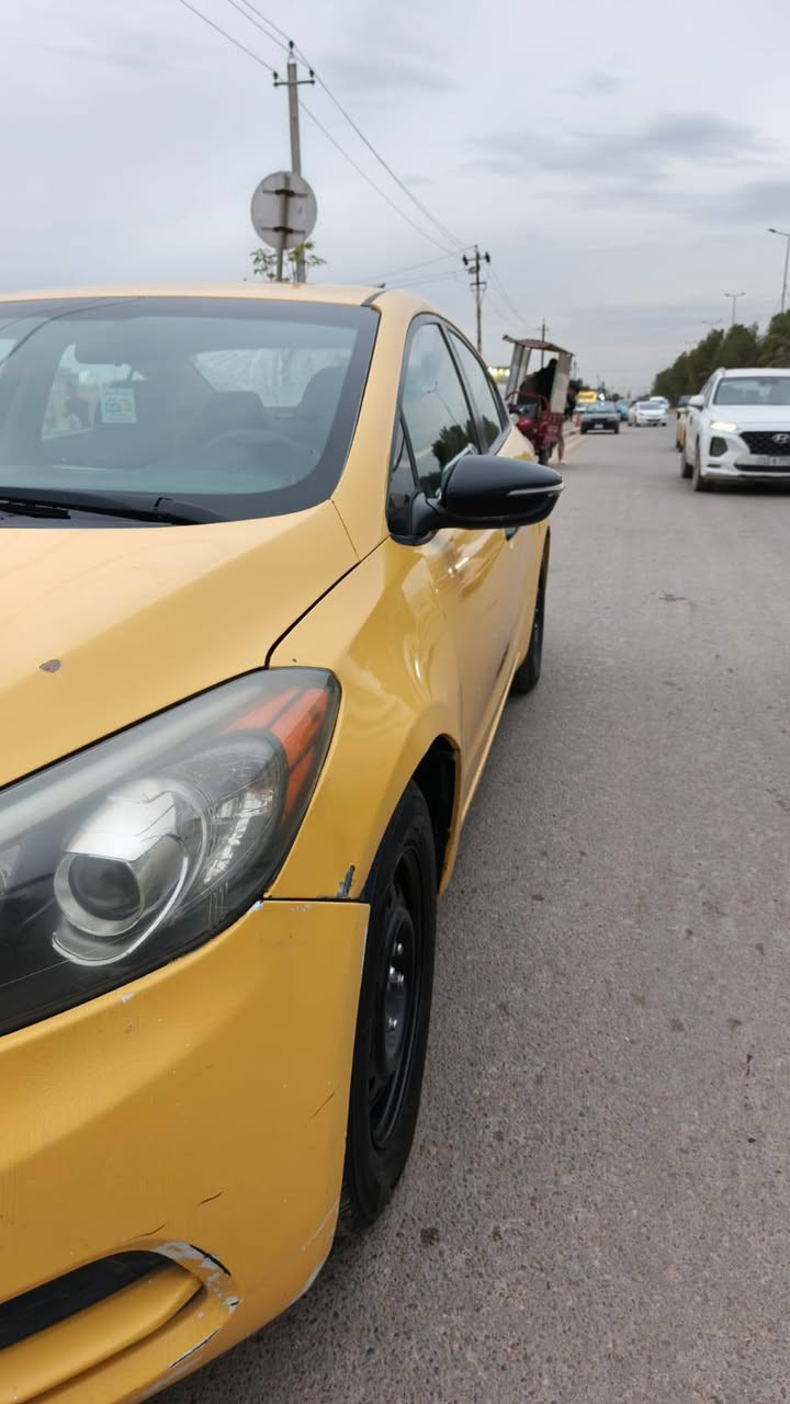 من رخصة الادمن المحترم السلام عليكم كيا فورتي موديل 2016امريكي حادث جاملغ امامي ومعمر نفسه العنوان بغداد الشعله  السعر 115 وبيها مجال السياره بيها منظومه غاز غير متواجد ع الفيس فقط اتصال ***********
