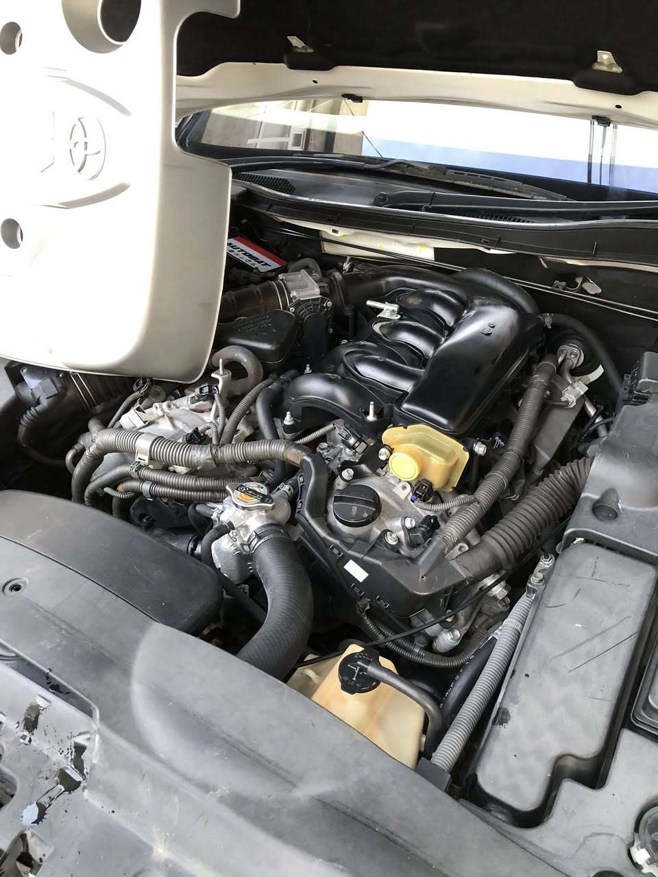 شاهینە ٢٠٠٥ براوە ناوزەرد ١٨٢
سەیارەی ماڵانە مەزبوتە سارد گەرم بەستراوە 
ویل نەوتی سەقف شوشەی شوێن موسی جوان 
بێ چاڵو چۆڵی بێ تەقەو ڕەقە  
کونی گەرمی گیراوە نەفەس نادات 
کامل حەمامی مەکینەو سندوقی کراوە 
بەگشتی سەیارەیەکی جوانو مەزبوتە
گۆڕینەوەش ئەکەم بە مەلیکەو شاهینە  
0750 129 21 52
