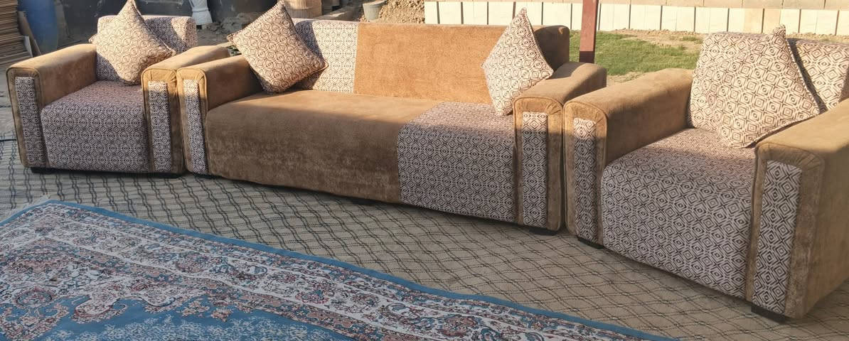 ▪️تخم 7 مقاعد تسكام مع طبلات كزاز

▪️ كلش نضيفات تخم بلوك اسود 

▪️المكان حصوه حي عداي قرب موكب الزهراء

📲 للاستفسار اتصال : ***********
