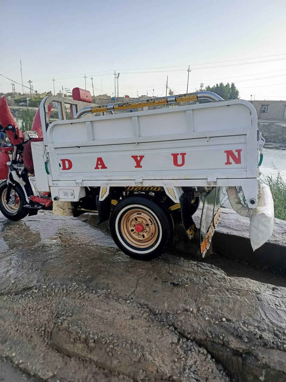 سلام عليكم ستوته لبيع مديل 21 أوراق اصولي مكينه ما مفتوحه بس اكلجات أو اتفيلس ال شراي ينتصل عل رقم هاذا ***********
